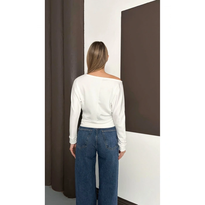 Kadın Beyaz Kayık Yaka Yarasa Kol Bluz
