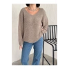 V Yaka Detaylı Modern ve Sade Örgü Kazak Modeli