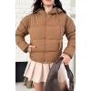 Kadın Kahverengi Kapüşonlu Kısa Şişme Mont