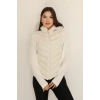 Kadın Krem Kapüşonlu Şişme Mont – Fermuarlı
