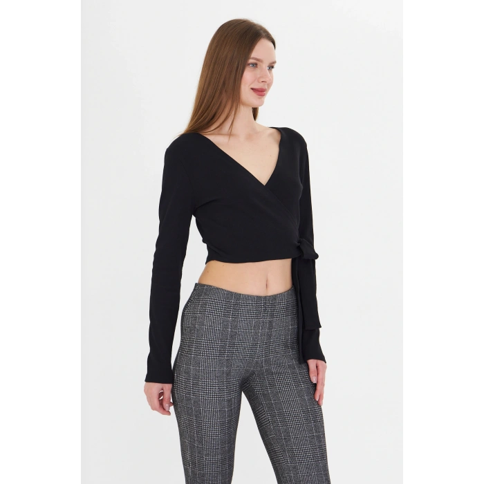 Kadın Kruvaze Uzun Kollu Bağlamalı Crop Top Bluz Siyah