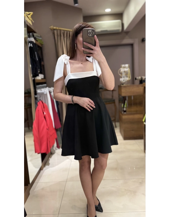 CLOCHE ELBİSE - SİYAH