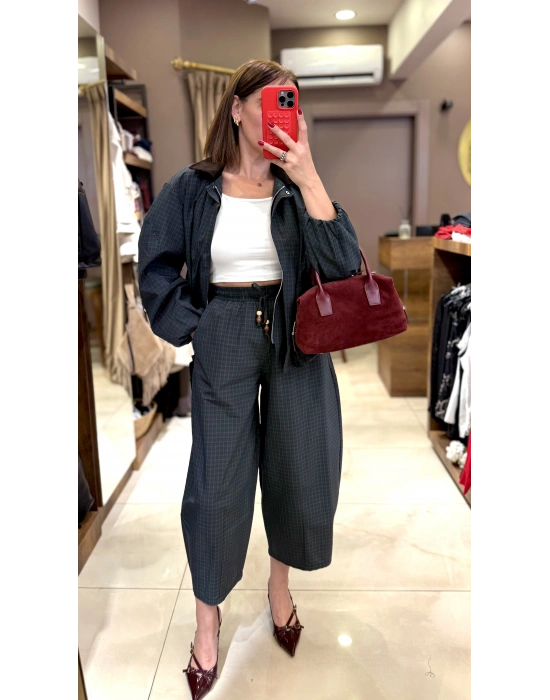 EKOSE BOMBER