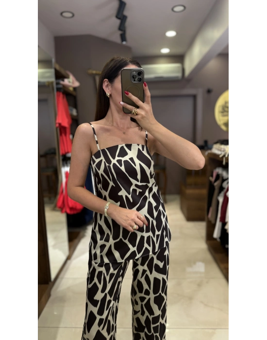 SATEN DESENLİ ASKILI BLUZ