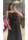 YAKA BÜZGÜLÜ ELBİSE