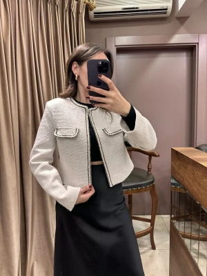 ŞERİT AKSESUALI TÜVİT CEKET - EKRU