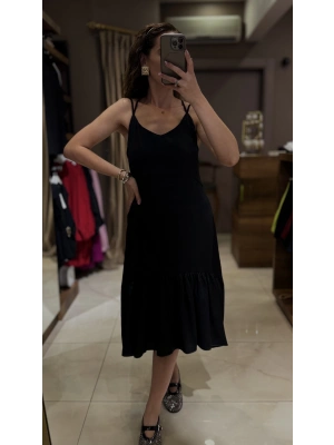 V YAKA ASKILI SATEN ELBİSE - SİYAH