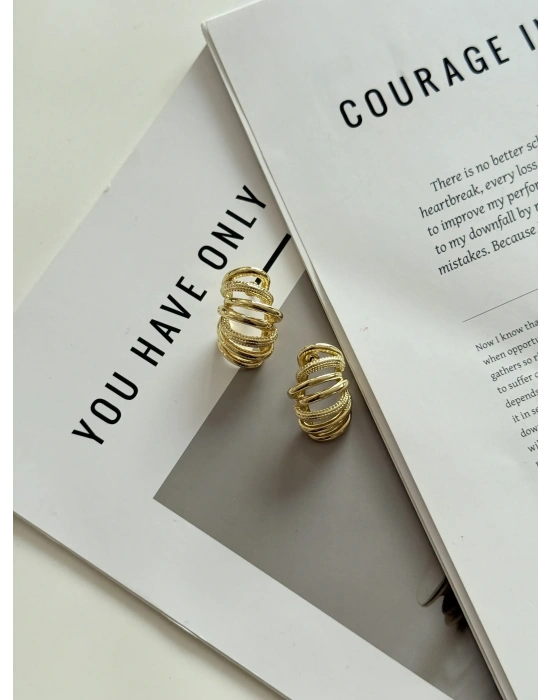 Sarmal tasarım küpe