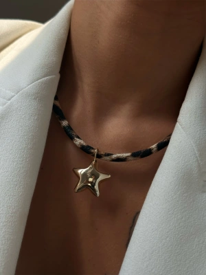 Leopar yıldız choker kolye