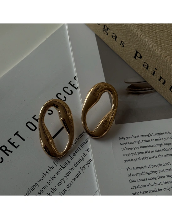 Geometrik oval Merla halka küpe