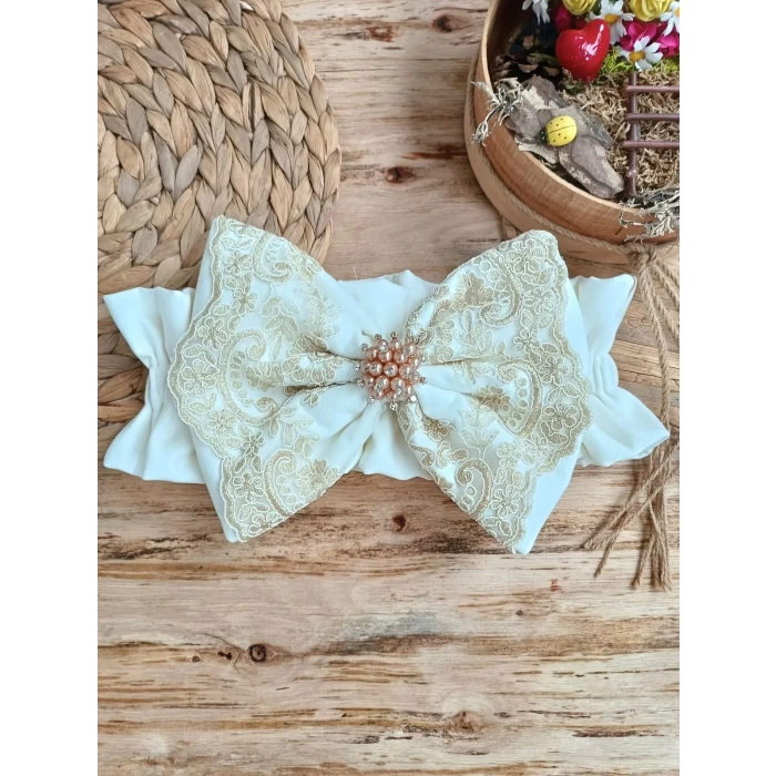 Yenidoğan Kuzulu Taç Nakış Güpürlü Fiyonklu Duvaklı Prizma Taş Unisex Kundak Bebek Battaniyesi Ekru