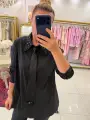SİYAH KRAVATLI GÖMLEK
