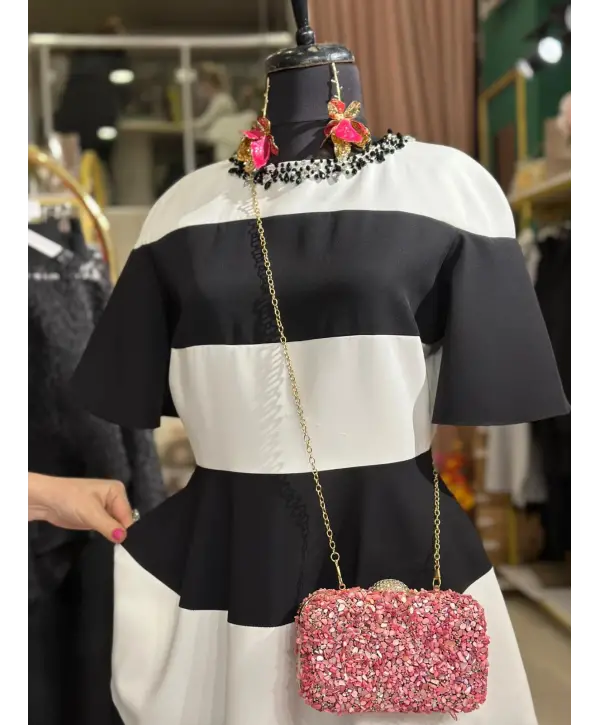 SİYAH BEYAZ ÇİZGİ ELBİSE