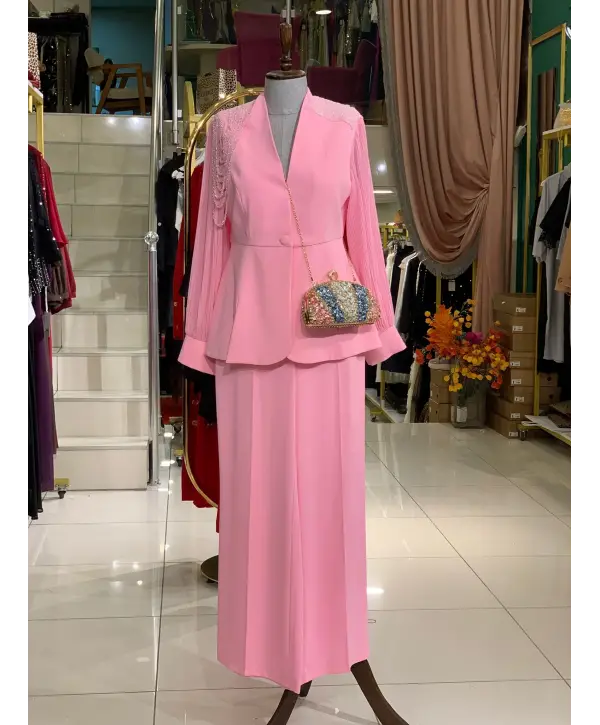 PEMBE TAŞ DETAYLI TAKIM