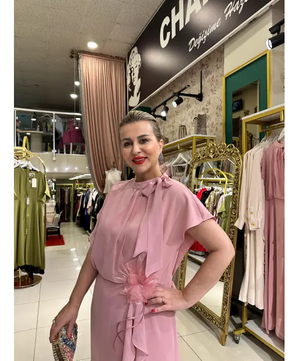 FUŞYA GÜL DETAY ELBİSE