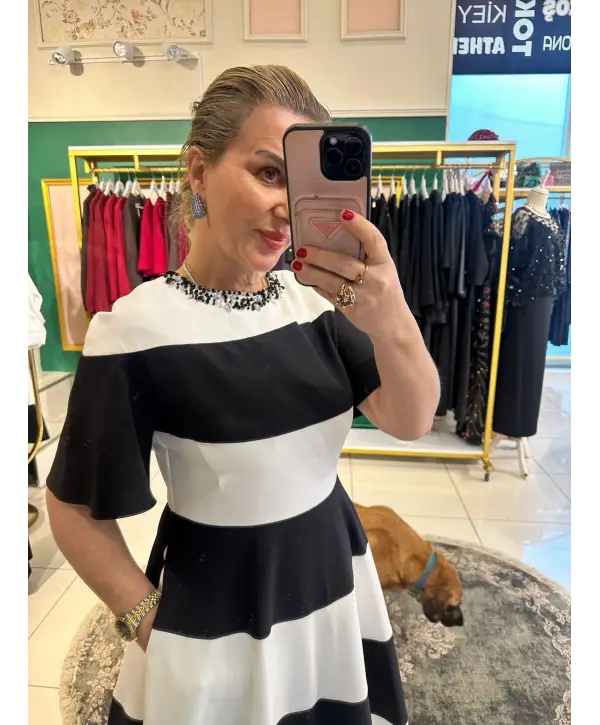 SİYAH BEYAZ ÇİZGİ ELBİSE