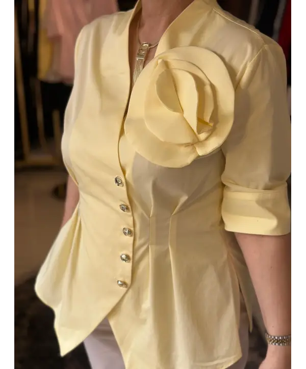 SARI GÜL DETAY GÖMLEK