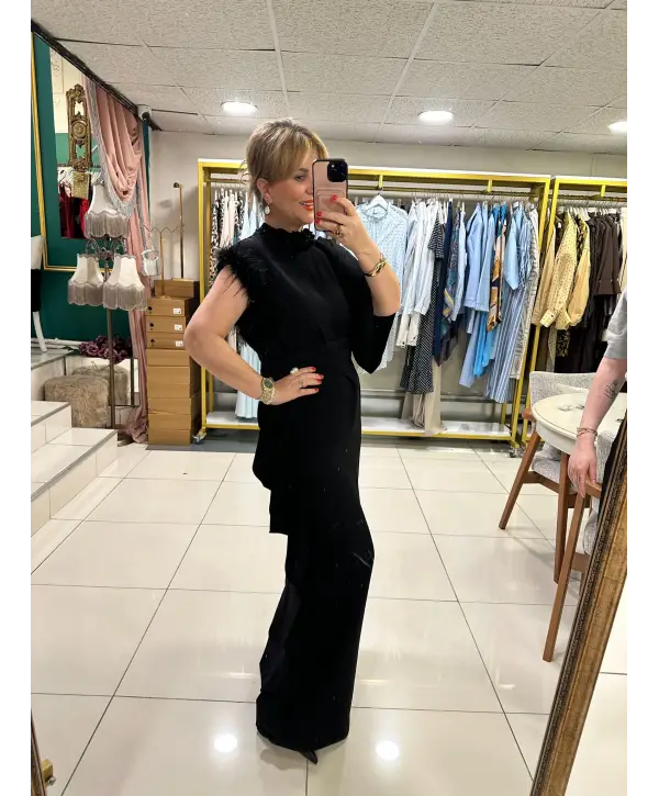 SİYAH TÜYLÜ ELBİSE