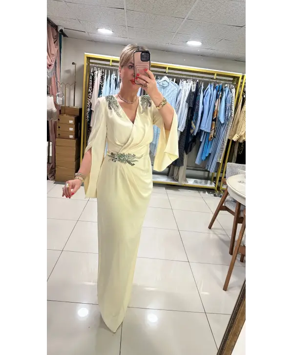 SARI TAŞLI ELBİSE