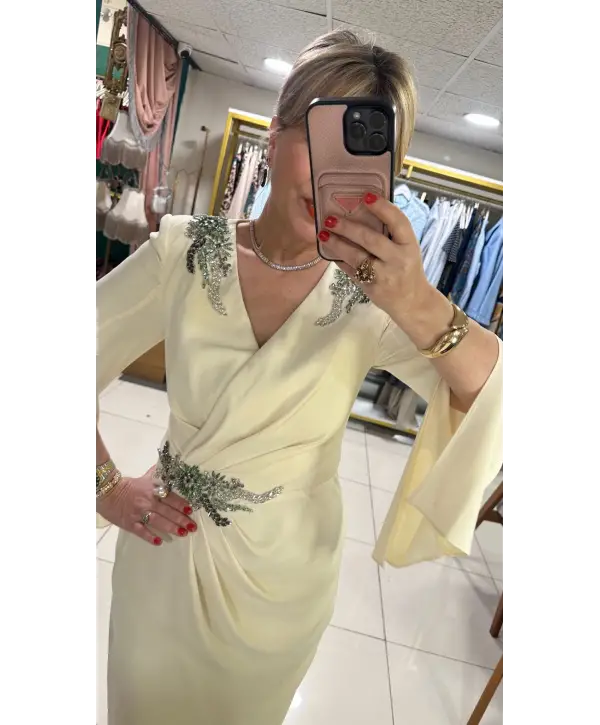 SARI TAŞLI ELBİSE