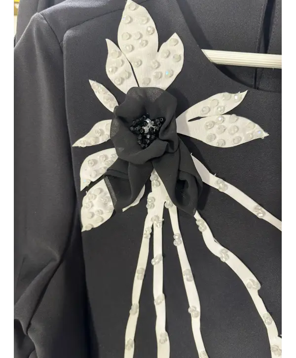 SİYAH TAŞ İŞLEMELİ TAKIM