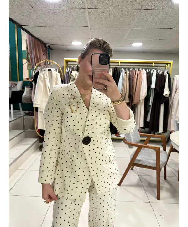 KREM PUANTİYELİ TAKIM