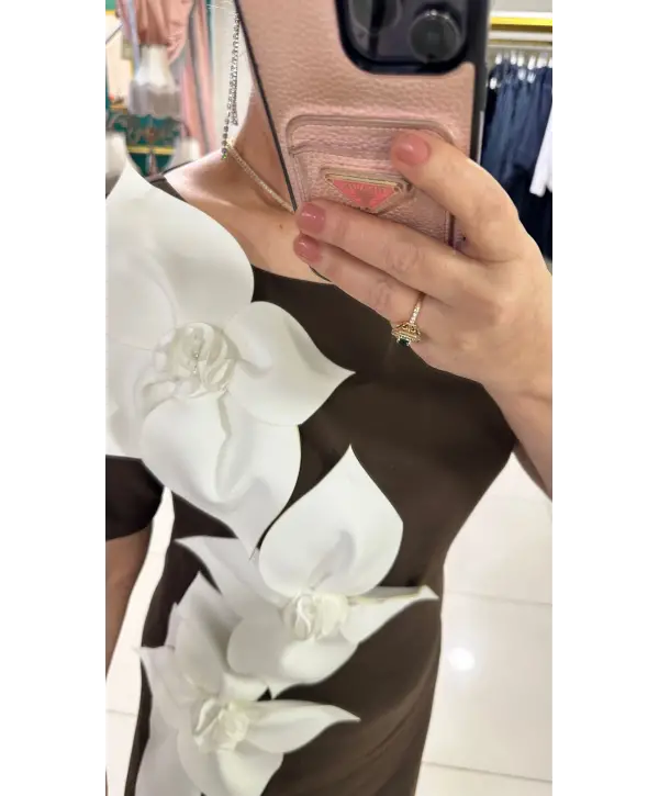 KAHVERENGİ GÜLLÜ ELBİSE