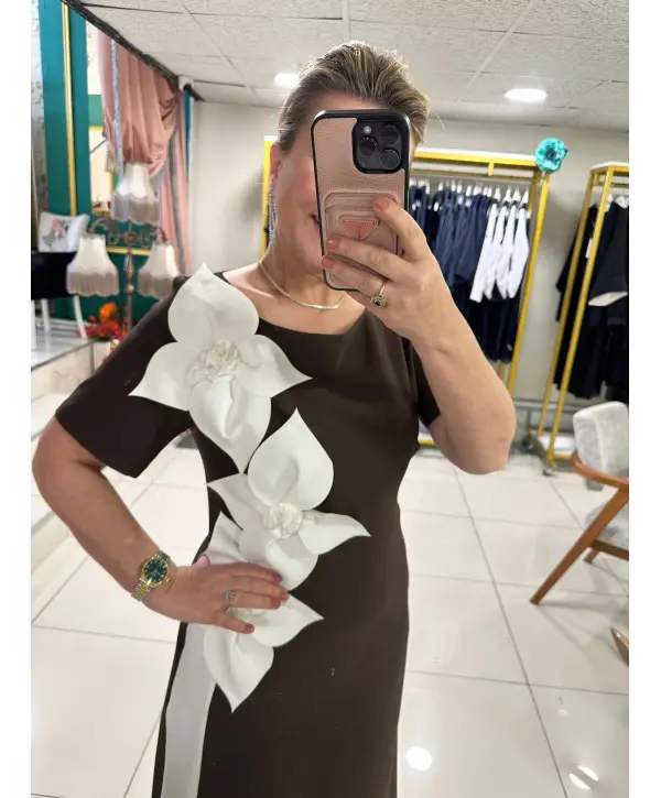 KAHVERENGİ GÜLLÜ ELBİSE