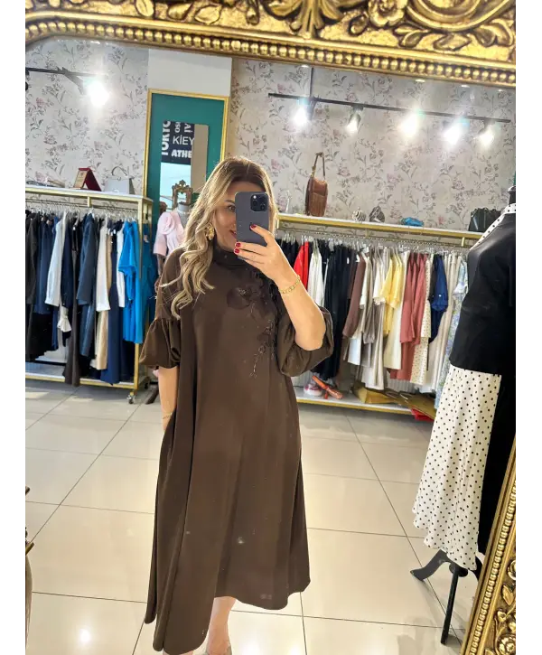 KAHVERENGİ ÇİÇEKLİ ELBİSE