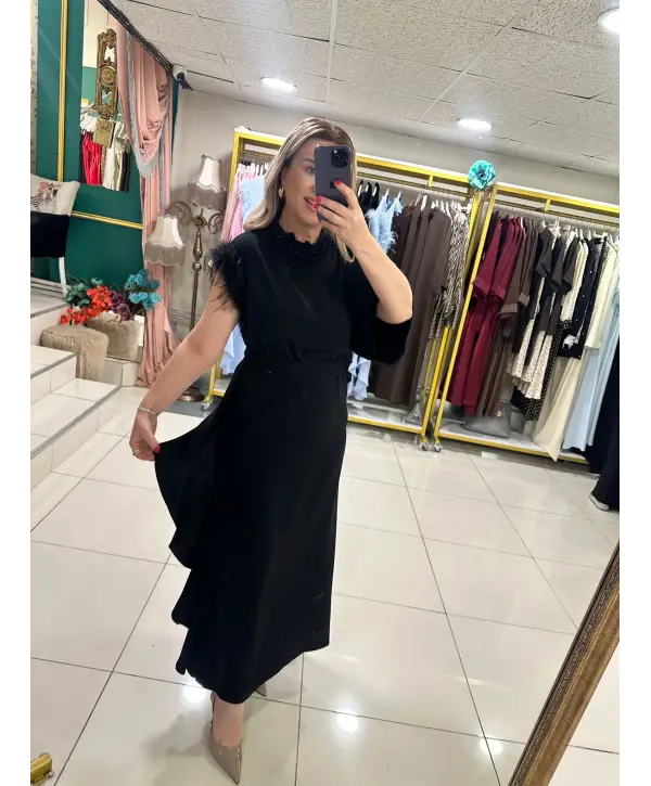 SİYAH TÜYLÜ ELBİSE