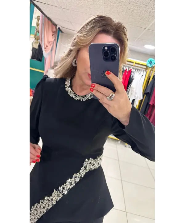 SİYAH ETEKLİ TAKIM