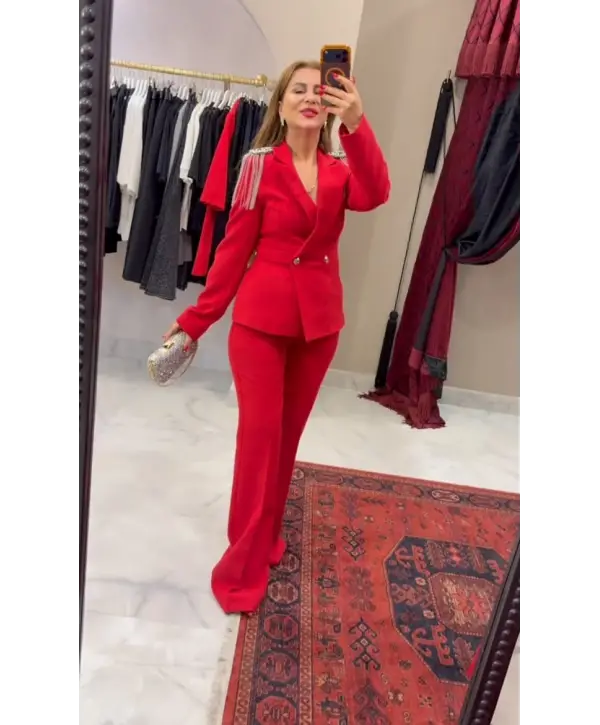 KIRMIZI TAKIM