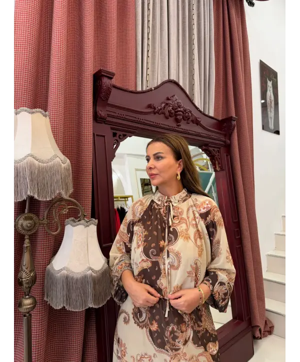 KREM DESENLİ ELBİSE