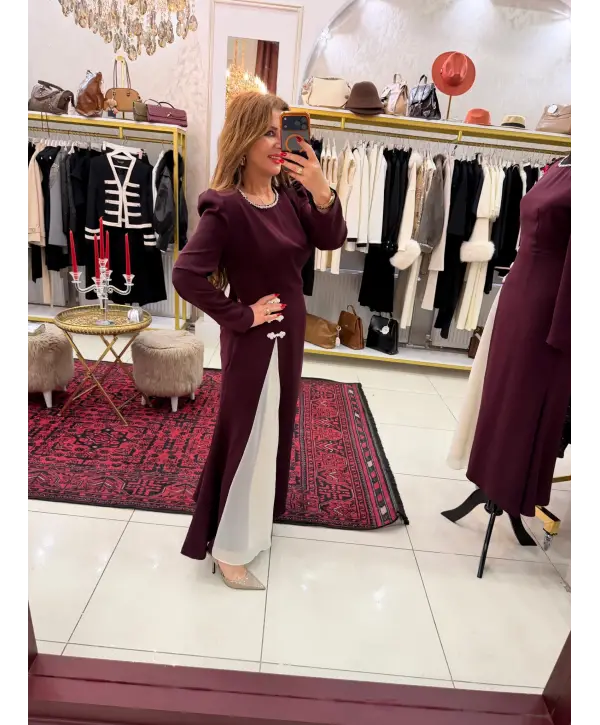 MÜRDÜM BEYAZ ELBİSE