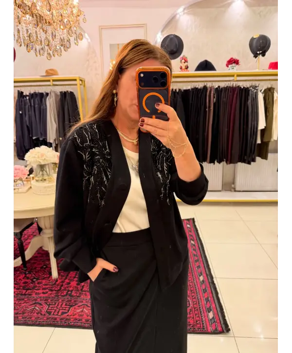 SİYAH ETEK TAKIM