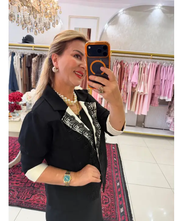 SİYAH ETEKLİ TAKIM