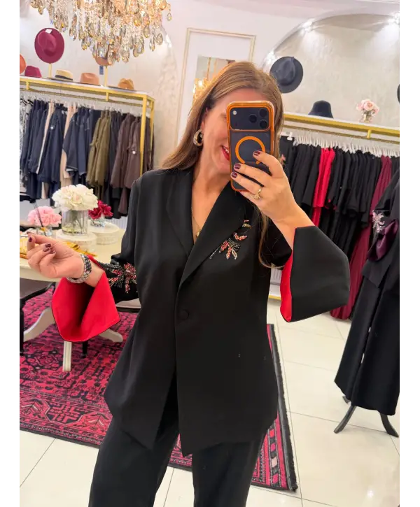 SİYAH KIRMIZI TAKIM