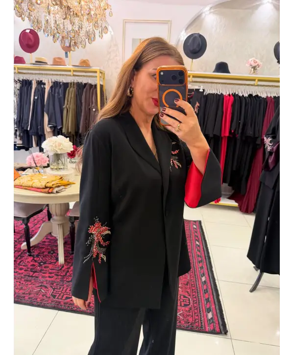 SİYAH KIRMIZI TAKIM