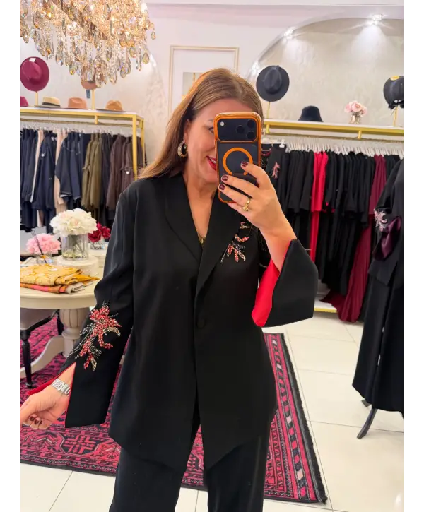 SİYAH KIRMIZI TAKIM