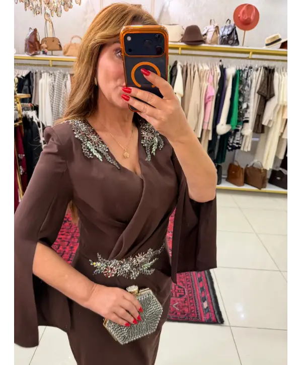 TAŞLI ELBİSE