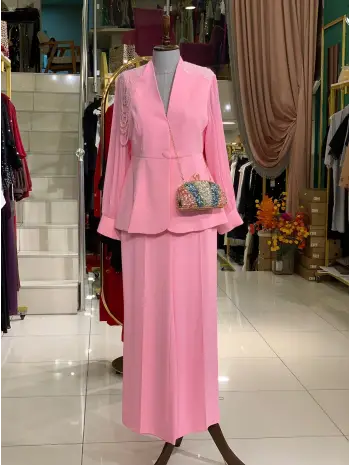 PEMBE TAŞ DETAYLI TAKIM