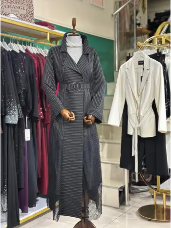 TÜL DETAYLI ELBİSE