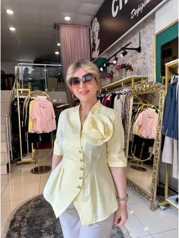 SARI GÜL DETAY GÖMLEK