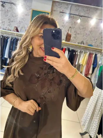 KAHVERENGİ ÇİÇEKLİ ELBİSE