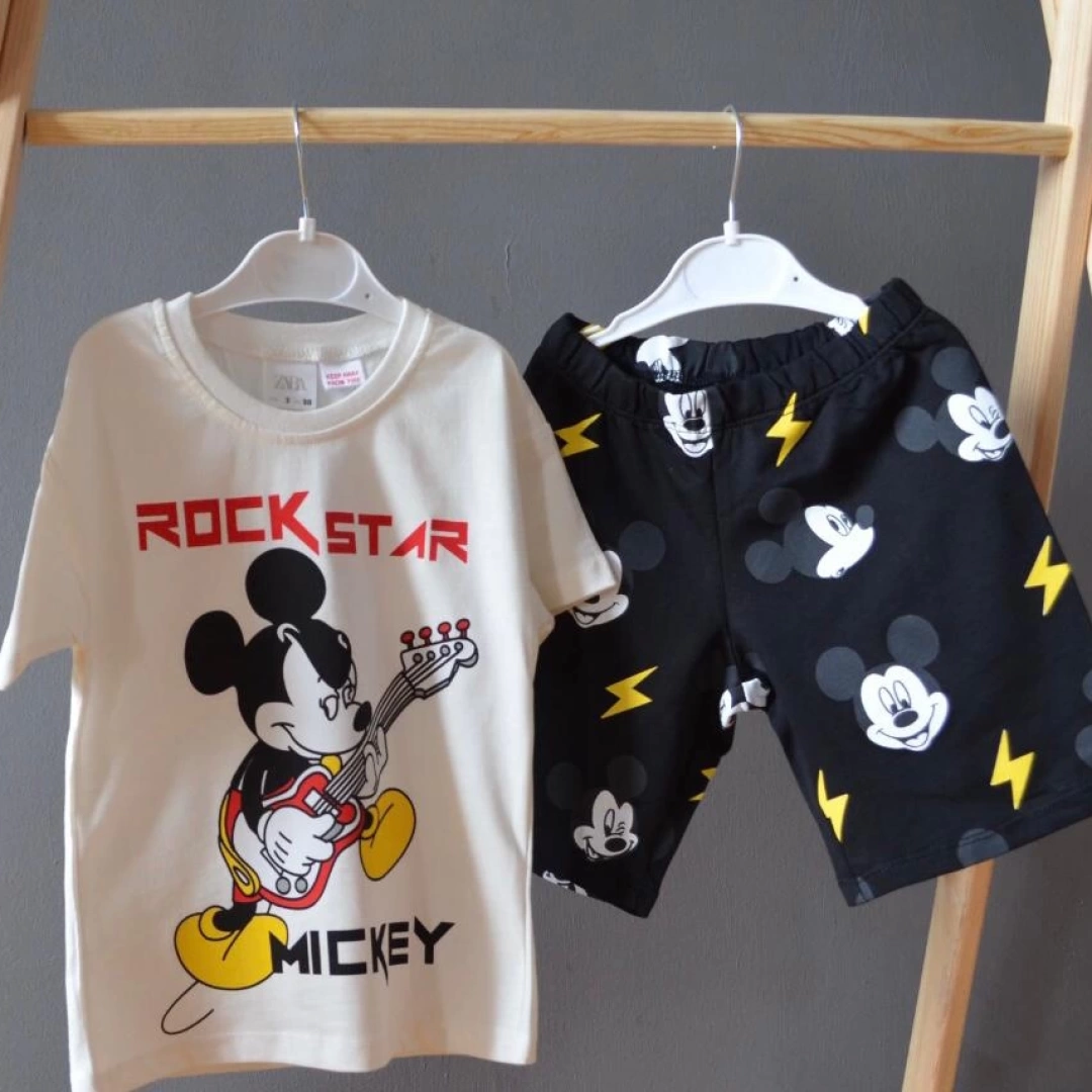 Mickey Mouse Rock Star Takım