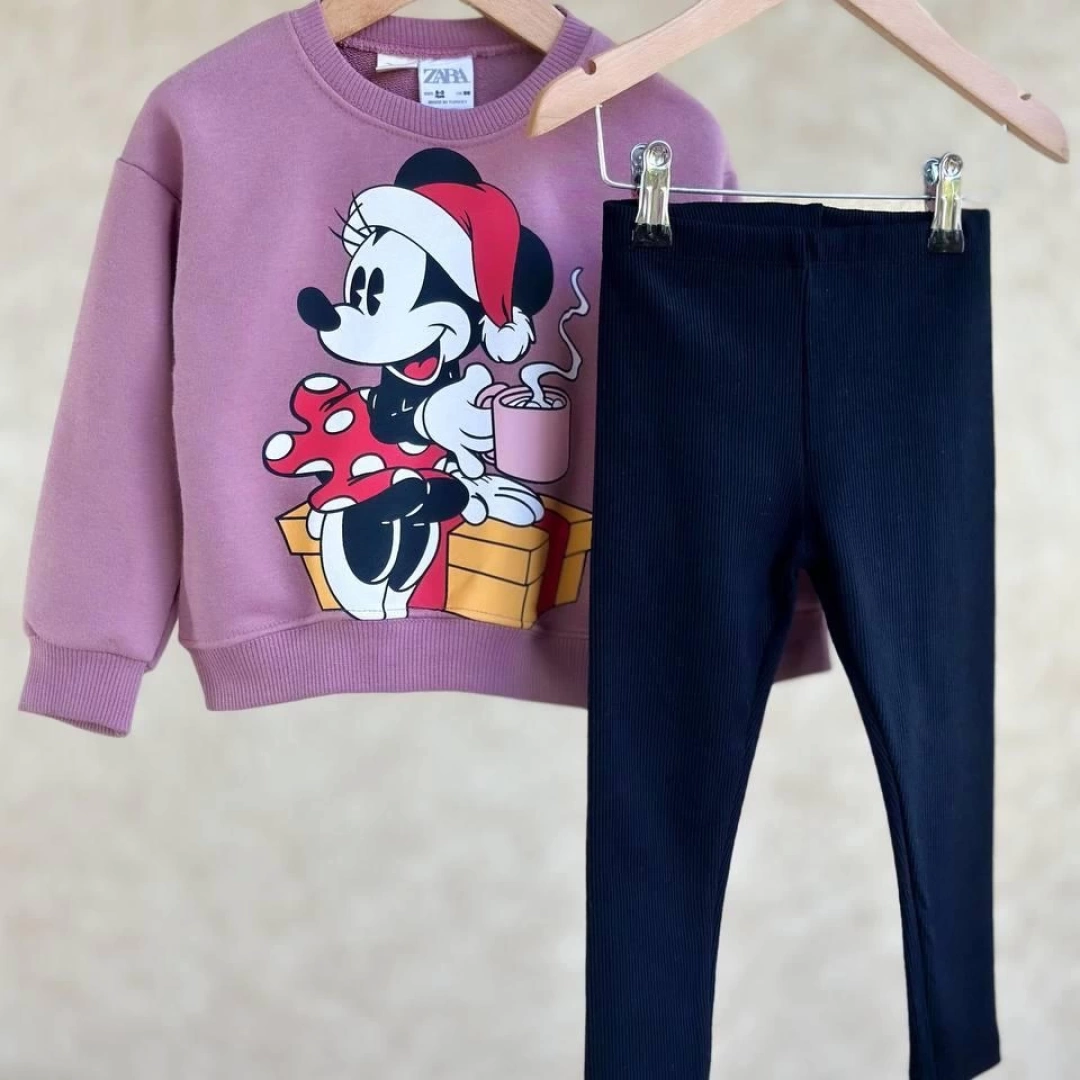 Kahve İçen Minnie Tayt Takım