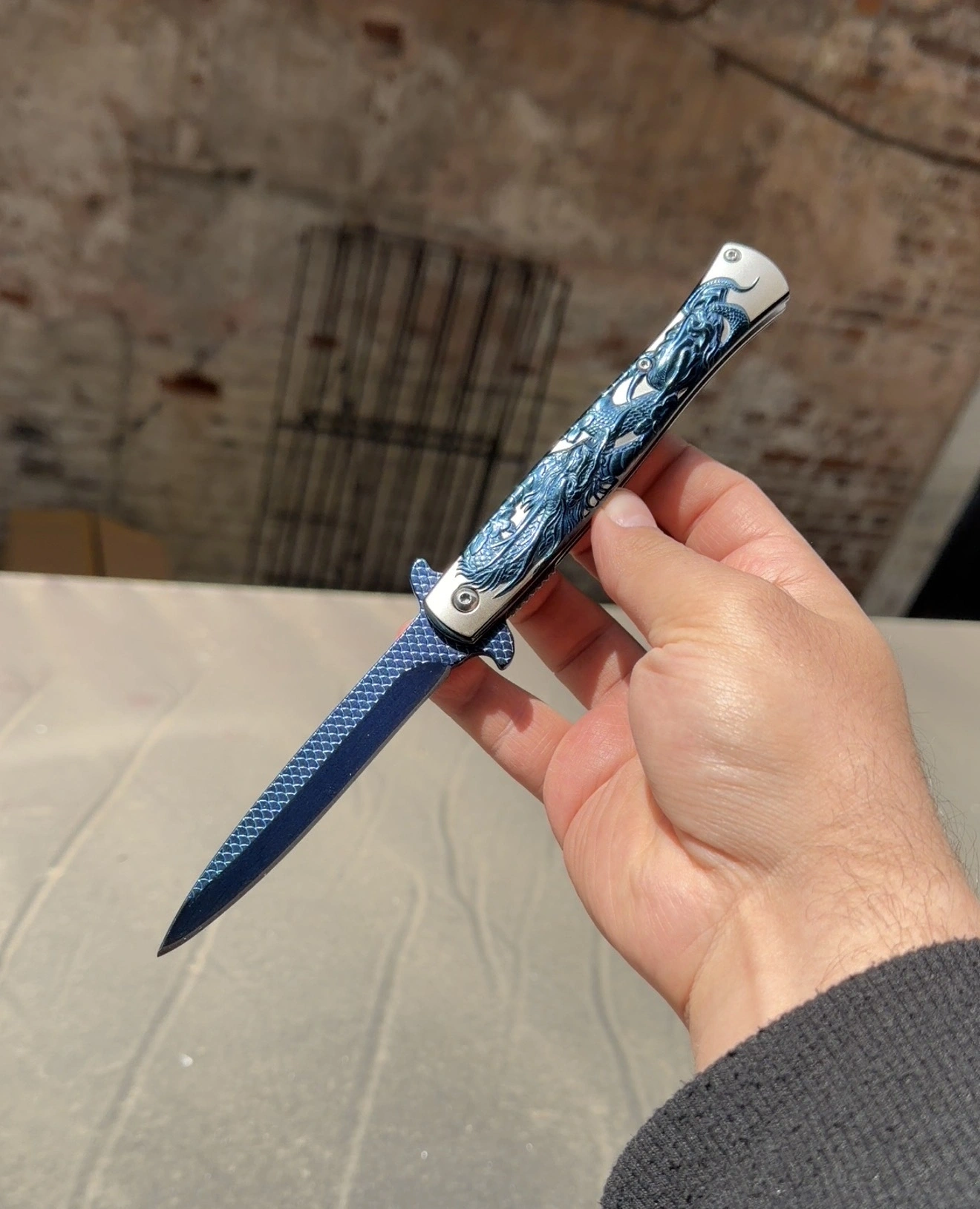 Ejder Kabartmalı Gravür 21cm Çakı MAVİ