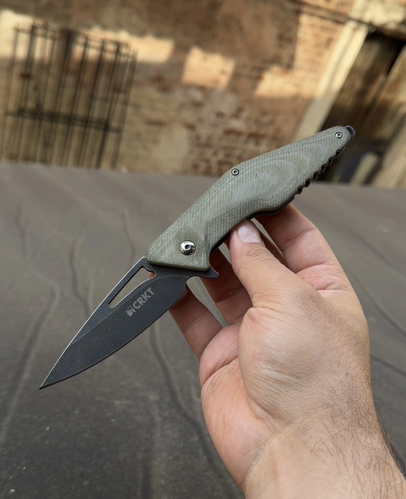 CRKT 4415 SİYAH PASLANMAZ 20 CM