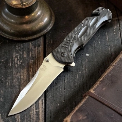 Benchmade Kurtarma Çakısı 21cm Halat Kesme