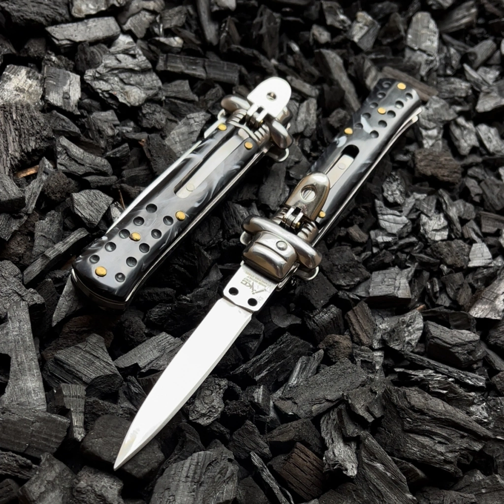 AKC MİNİ LEVERLETTO SİYAH